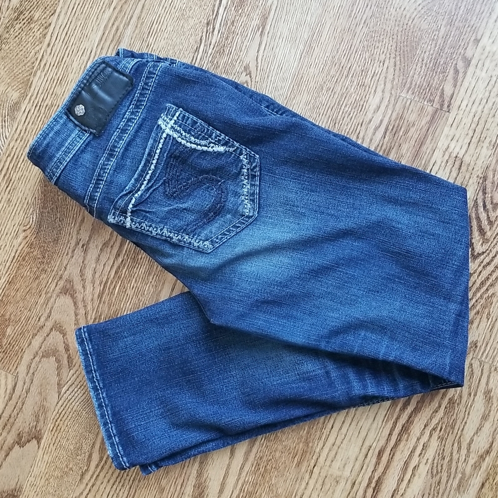 (W27/L23) Silver Jeans Co. Aiko Viscose Blend Denim Mid Capris Contemporary